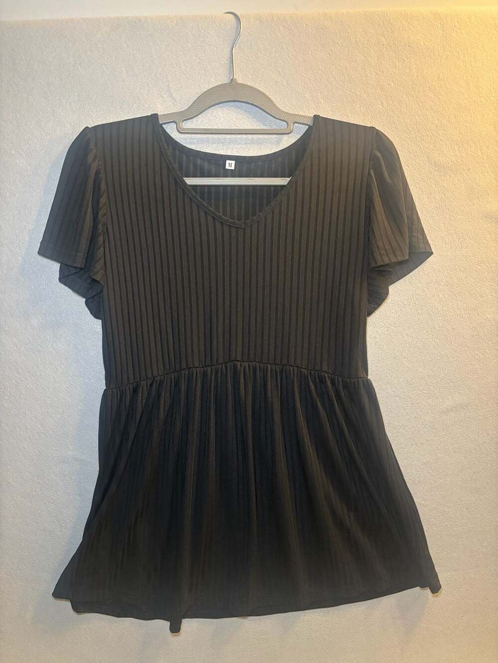 Unbranded Ribbed V-Neck Pleated Short Sleeve Top Size M Black